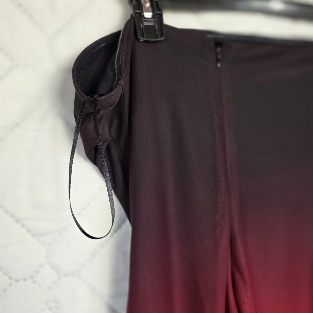 Fashion Nova Ombré Lace Up Back Ball Gown Maxi Dress Sz M Red Black
Strapless - Picture 4 of 12